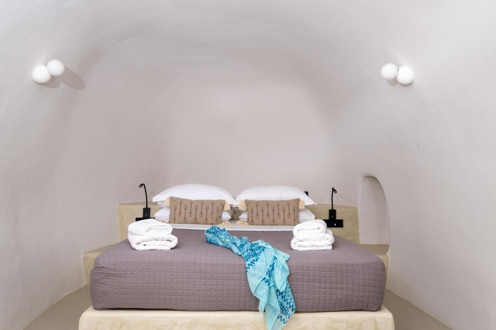 Santoroia Luxury Suites By Caldera Houses 외부 사진