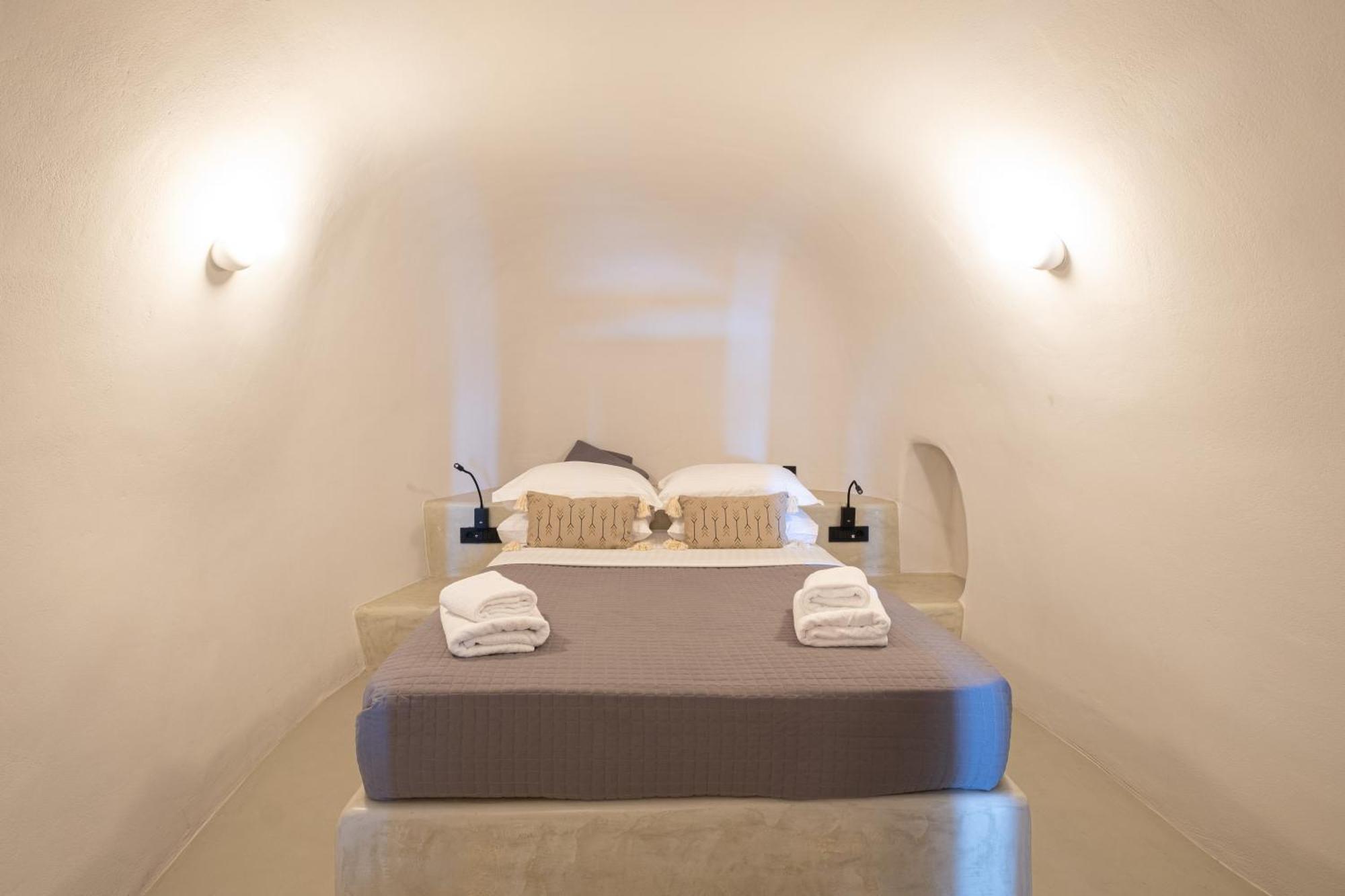 Santoroia Luxury Suites By Caldera Houses 외부 사진